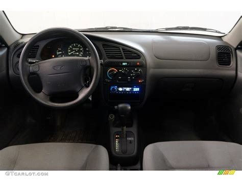 2002 Daewoo Lanos S Coupe Gray Dashboard Photo #101391876 | GTCarLot.com