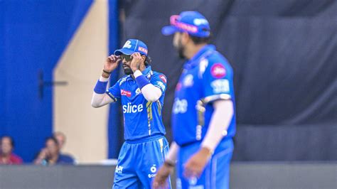 Mi Vs Rcb Toss Update Ipl Mumbai Indians Opts To Bowl Will