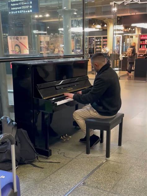 John Stapleton On Twitter Rt Exitthelemming St Pancras Just Now