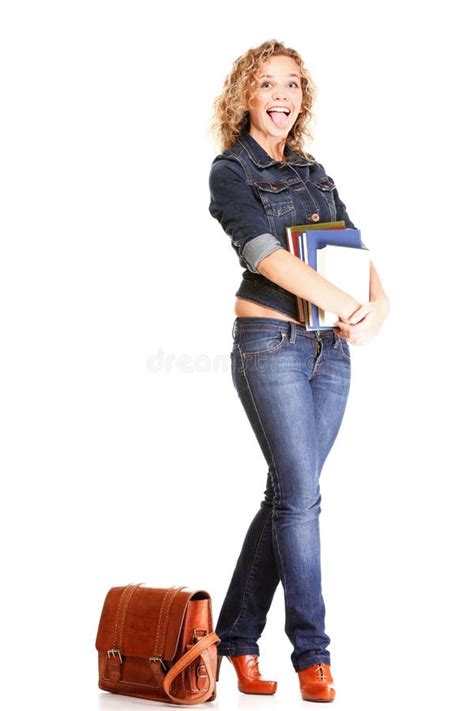 Blonde Hermoso De La Mujer Joven Que Coloca El Cuerpo Completo En Aislante De Los Vaqueros