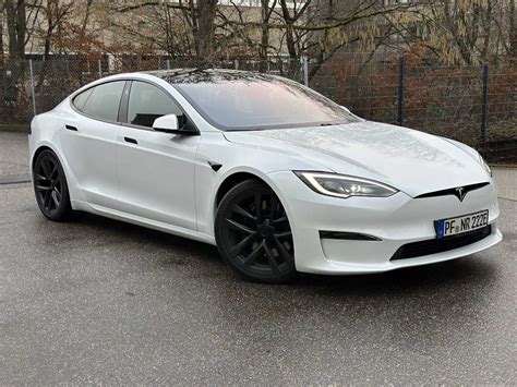 TESLA Model S Plaid Mieten NEXTRENT