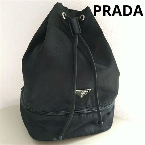 受注可 プラダ Prada ナイロン 巾着バッグ ポーチ 三角ロゴ カーキ Blog Knak Jp