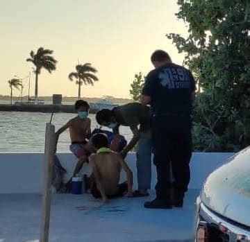 Ataca cocodrilo a niño en el bulevar Bahía de Chetumal