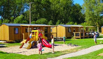 Camping bij Parijs Vakantiepark Près de la Fontaine in Seine et Marne