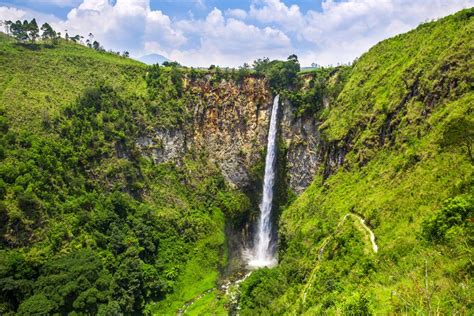 Air Terjun Sipiso Piso Pesona Destinasi Wisata Di Kabupaten Karo