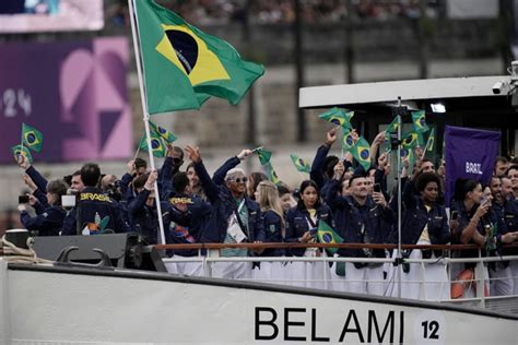 Jornal Correio Minist Rio Faz Post Racista Sobre Delega O Brasileira