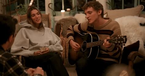 Charlotte Cardin Et Son Amoureux Font Une Superbe Performance En Duo