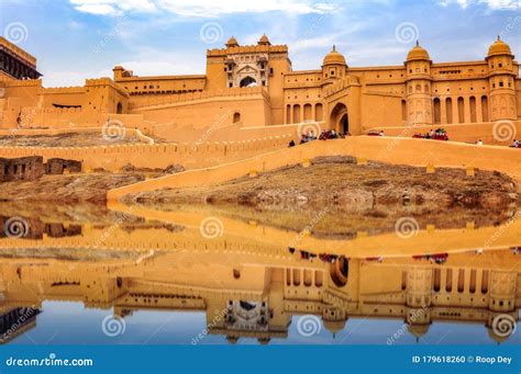 Amer Fort Jaipur Rajasthan With Maota Lake Amer Fort Is A Unesco World