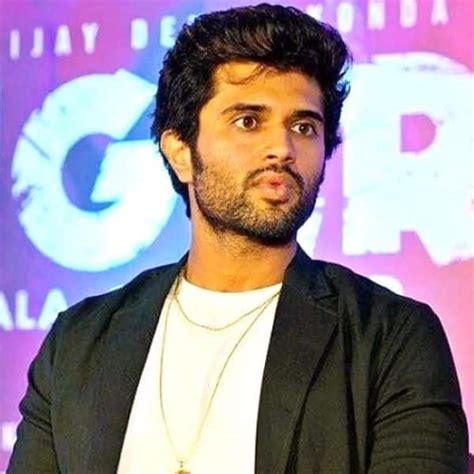 Vijay Deverakonda Questioned By Ed Due To Funding Of Liger विजय