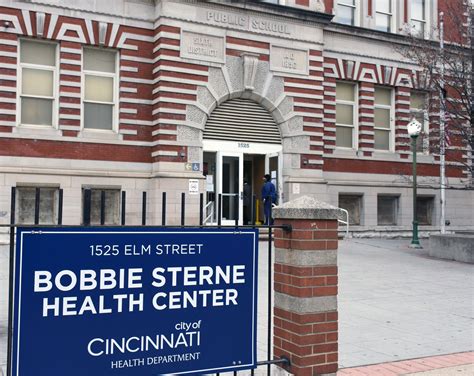 Elm Street Dental Center - Bobbie Sterne Health Center Dental Clinic Cincinnati, OH