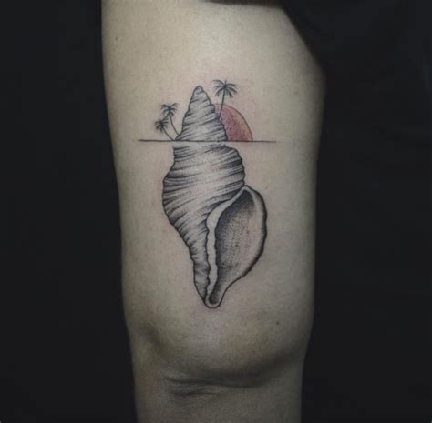 45 Beautiful Seashell Tattoos You'll Love - TattooBlend