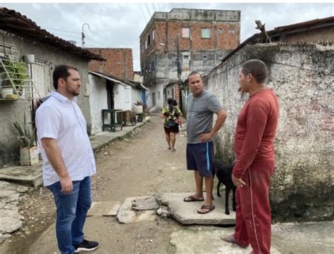 Romerinho Jatobá aproveita recesso parlamentar para vistoriar obras