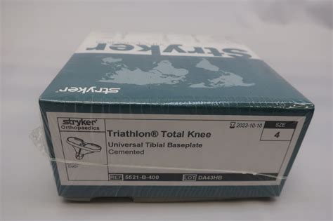 New Stryker Triathlon Total Knee Universal Tibial Baseplate Triathlon