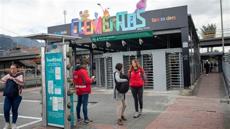 Nuevos Torniquetes En Los Buses Del Sitp En Bogotá Están Incomodando A