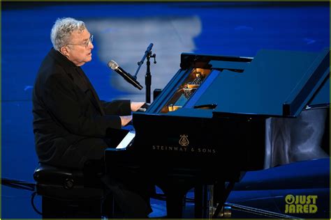 Randy Newman Performs 'I Can't Let You Throw Yourself Away' at Oscars ...