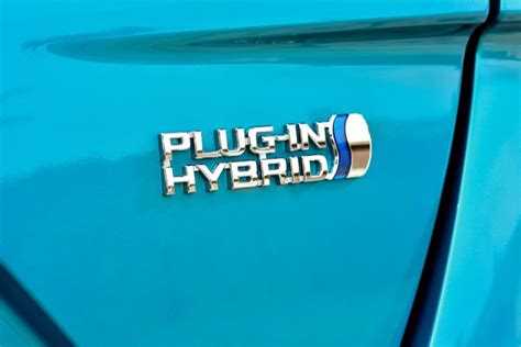 Novo Toyota Prius Plug In é Revelado Renovado No Japão