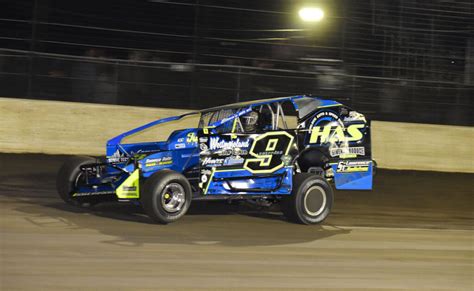 Fortune Matt Sheppard Wins Opening Night Of Dirtcar Nationals