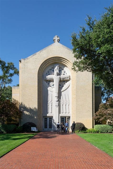 Christ The King Catholic Church Dallas Church Architecture Catholic