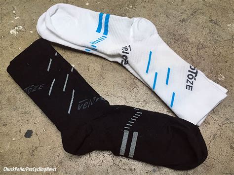 Velotoze Waterproof Gloves Shoe Covers Reviewed Pezcycling News