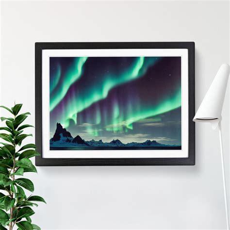 Alpen Home Wondrous Northern Lights Single Picture Frame Painting