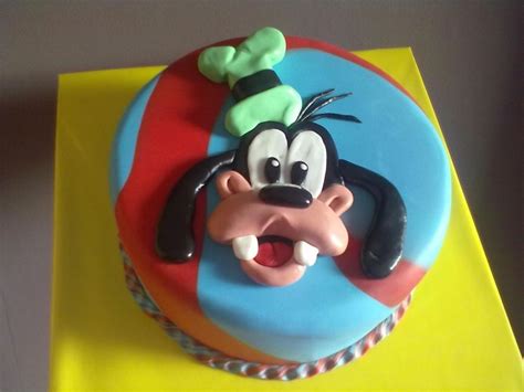 Goofy - CakeCentral.com