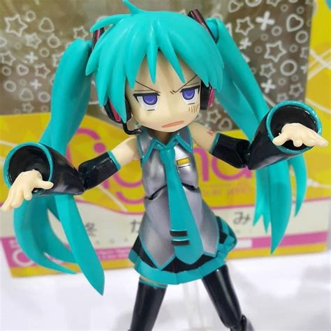 Miku Hatsune Vocaloid Personajes Monster High Anime Figurines Figure