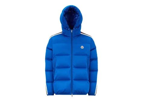 Moncler Sanbesan Short Down Jacket Electric Blue Editorialist