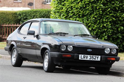 LRV 352Y 1 1983 Ford Capri 2 0S Nivek Old Gold Flickr