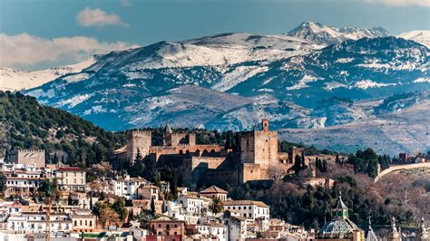 Los Mejores Lugares Para Disfrutar De La Nieve En Granada