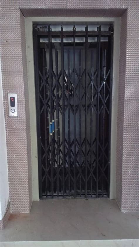 Mild Steel Side Opening Elevator Collapsible Door At Rs 10000 In Hyderabad