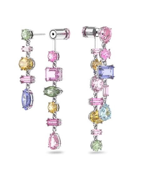 Swarovski（スワロフスキー）の「【公式】【スワロフスキー】gema ドロップピアス（ピアス（両耳用））」 Wear