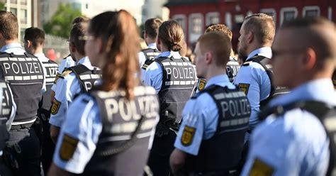 Polizist Stirbt Nach Messerangriff In Mannheim Bundesweite