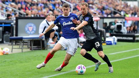 Holstein Kiel Verpasst Sprung Auf Tabellenplatz Zwei Shz