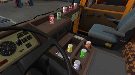 Canettes De Soda Vintage Dans La Cabine Du Camion V1 0 ETS2 ETS2 Mod