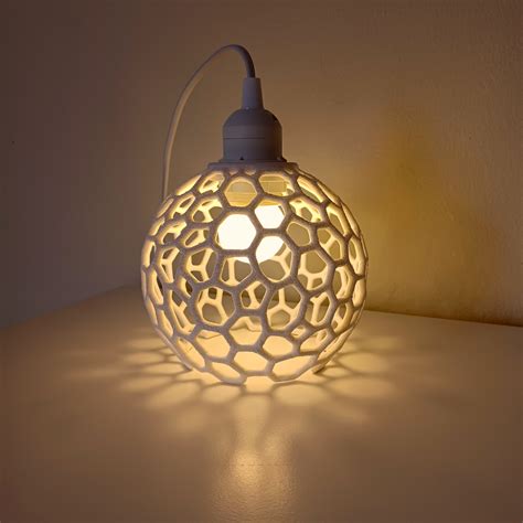 Stl File Voronoi Sphere Bulb Lamp Lamp Shade Transformer Lamp ・model