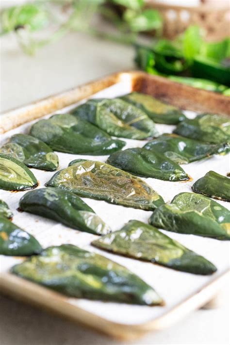 How To Roast Poblano Peppers In The Oven Lady Lee S Home