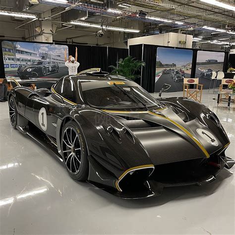 搭载V12发动机 限量30台 全新帕加尼Huayra R 车家号 发现车生活 汽车之家