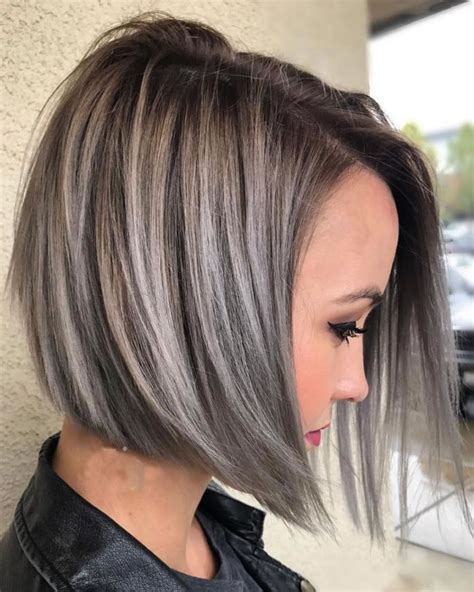 Balayage Gris En Cabellos Oscuros Y Claros 12 Diseños Que Quedan Muy