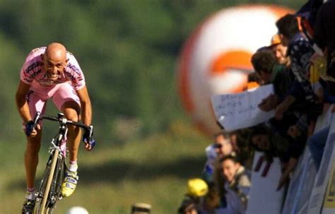 Pantani 17 Anni Dopo La Morte La Parabola Del Pirata