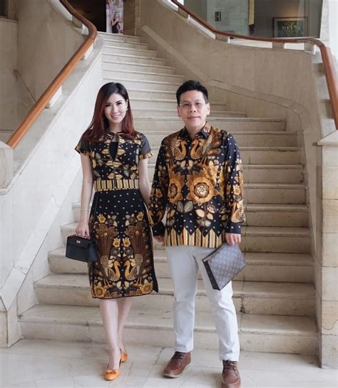 √ 45 Model Batik Couple Modern Modis Kombinasi 2020