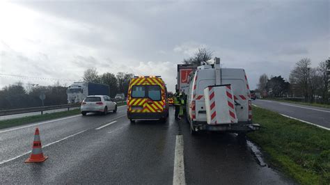 Accident sur la rocade de Rennes bouchon en cours après un choc avec