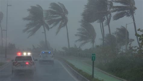 Tres Huracanes Un Terremoto Y Ocho Avisos De Tsunamis América Central