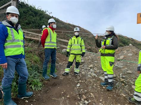 Seremis de Energía visitaron obras de construcción de la central Los