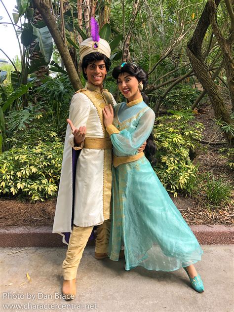 Meeting Aladdin And Jasmine Walt Disney World May 2019 W Flickr