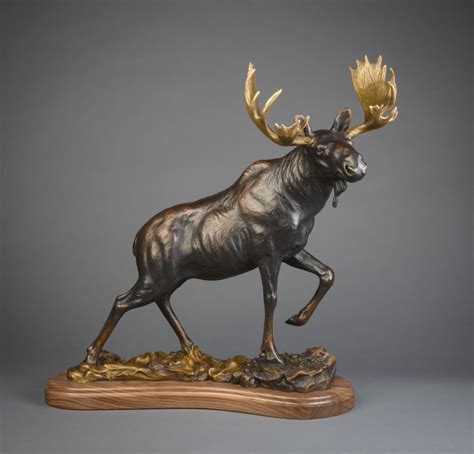 Moose bronze "Crossing over" | Animal sculptures, Animal statues ...