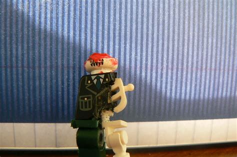 Amazing Lego custom zombie minifig | Custom LEGO Minifigures