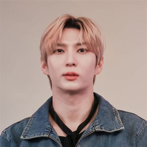 홍지우 Jwabh • Threads Say More