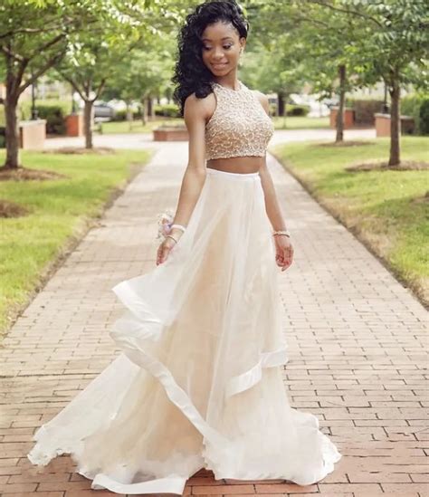 Fashonal Crystal Beaded 2 Piece Prom Dresses Long Elegant High Neck Tiered Chiffon 8th Grade