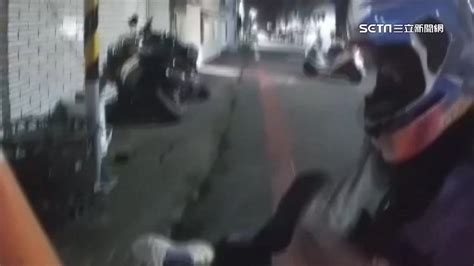 身分曝光！車禍丟包女網友逃逸 警抓騎士身背「12條通緝」 Yahoo奇摩汽車機車