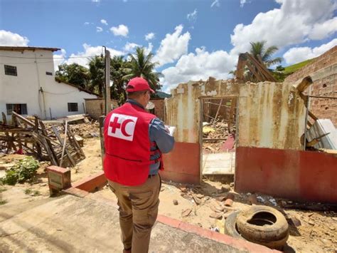 Portugu S Do Brasil Cruz Vermelha Brasileira Faz Cadastramento De